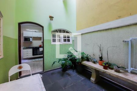 Casa à venda com 215m², 4 quartos e 3 vagasÁrea