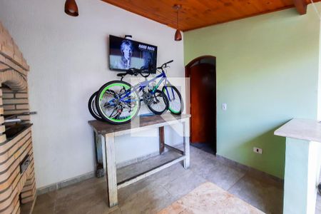 Casa à venda com 215m², 4 quartos e 3 vagasVaranda Gourmet