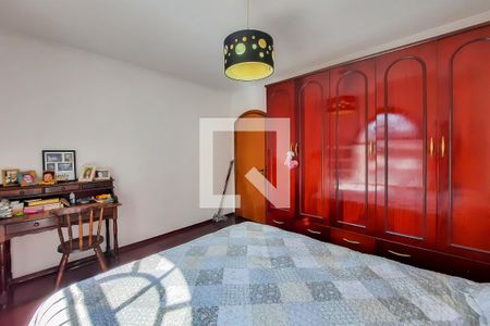 Casa à venda com 215m², 4 quartos e 3 vagasQuarto 2