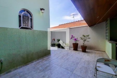 Casa à venda com 215m², 4 quartos e 3 vagasQuintal