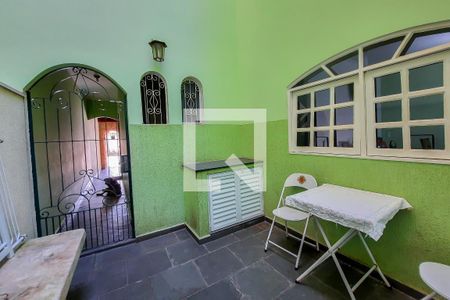 Casa à venda com 215m², 4 quartos e 3 vagasÁrea