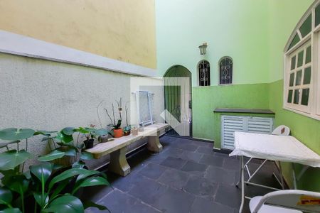 Casa à venda com 215m², 4 quartos e 3 vagasÁrea