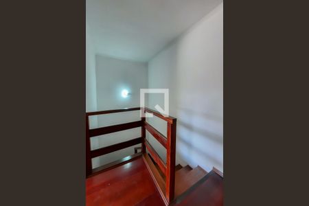 Casa à venda com 215m², 4 quartos e 3 vagasCorredor