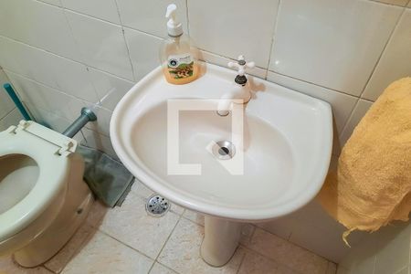 Casa à venda com 215m², 4 quartos e 3 vagasLavabo