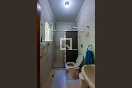 Casa à venda com 215m², 4 quartos e 3 vagasBanheiro Social