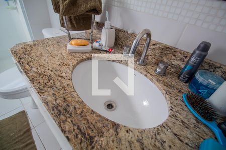 Apartamento à venda com 90m², 2 quartos e 2 vagas Apartamento à venda com 90m², 2 quartos e 2 vagasBanheiro da Suíte