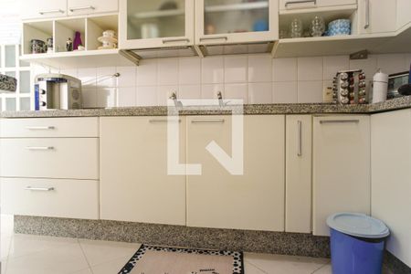 Apartamento à venda com 190m², 3 quartos e 4 vagasCozinha