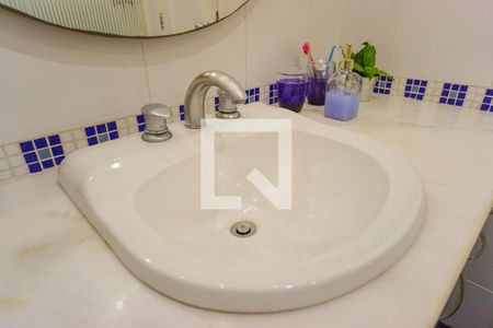 Apartamento à venda com 190m², 3 quartos e 4 vagasBanheiro da Suíte 3