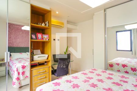 Apartamento à venda com 190m², 3 quartos e 4 vagasSuíte 2