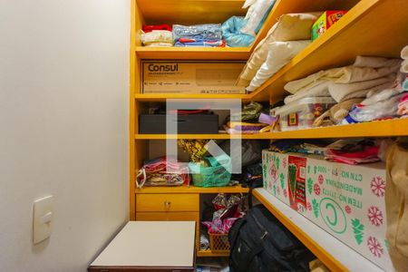 Apartamento à venda com 190m², 3 quartos e 4 vagasCloset