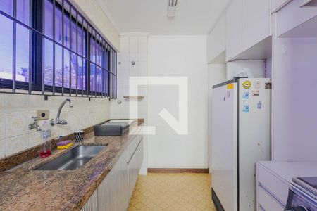 Casa à venda com 240m², 3 quartos e 4 vagasCozinha