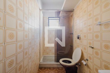 Casa à venda com 240m², 3 quartos e 4 vagasBanheiro da Suíte