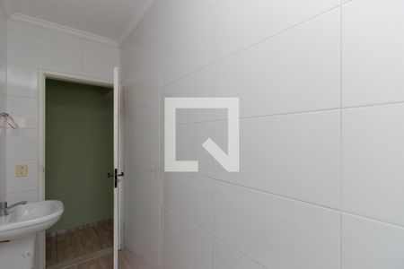 Banheiro de casa para alugar com 2 quartos, 90m² em Vila Gustavo, São Paulo