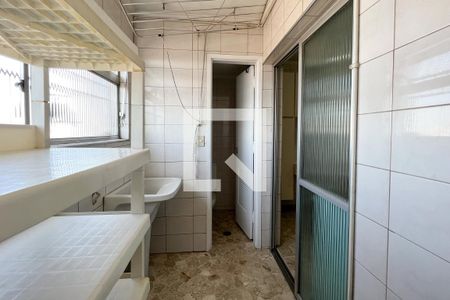 Apartamento para alugar com 72m², 2 quartos e 1 vagaÁrea de Serviço