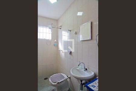 Casa à venda com 450m², 1 quarto e 6 vagas Casa à venda com 450m², 1 quarto e 6 vagasBanheiro