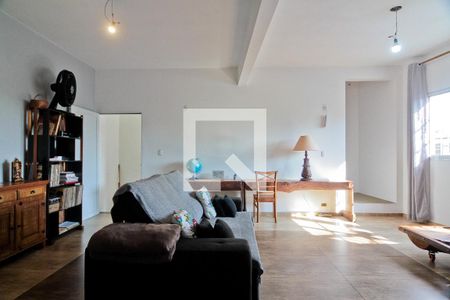 Casa à venda com 450m², 1 quarto e 6 vagas Casa à venda com 450m², 1 quarto e 6 vagasSala