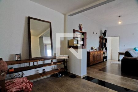 Sala de casa à venda com 1 quarto, 450m² em Vila Romero, São Paulo