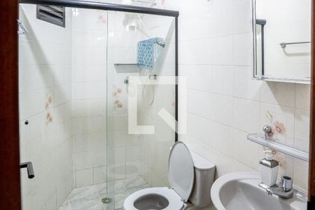 Banheiro Social de apartamento para alugar com 2 quartos, 72m² em Jardim Virgínia, Guarujá