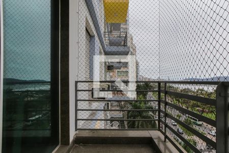 Sacada de apartamento para alugar com 2 quartos, 70m² em Boqueirão, Santos