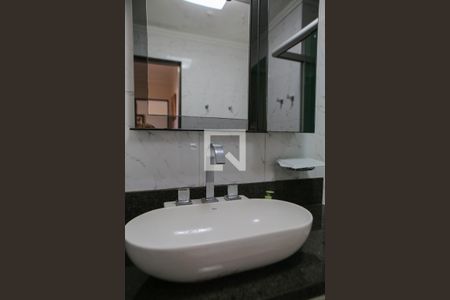 Apartamento para alugar com 70m², 2 quartos e 1 vagaBanheiro