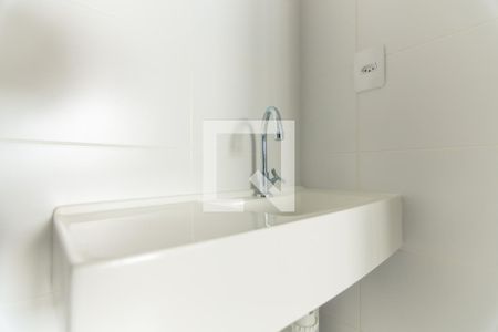 Apartamento à venda com 52m², 3 quartos e 1 vaga Apartamento à venda com 52m², 3 quartos e 1 vagaBanheiro da suíte