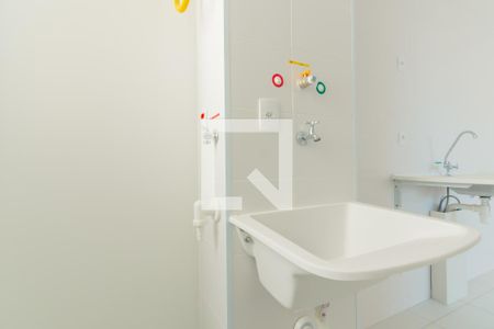 Apartamento à venda com 52m², 3 quartos e 1 vaga Apartamento à venda com 52m², 3 quartos e 1 vagaÁrea de serviço