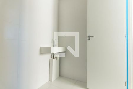 Apartamento à venda com 52m², 3 quartos e 1 vaga Apartamento à venda com 52m², 3 quartos e 1 vagaBanheiro da suíte