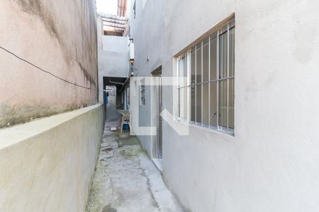 Casa para alugar com 21m², 1 quarto e sem vagaQuintal/Corredor