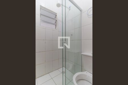 Banheiro de casa para alugar com 1 quarto, 21m² em Mogi Moderno, Mogi das Cruzes
