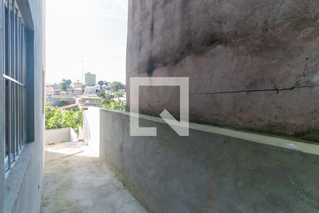 Casa para alugar com 21m², 1 quarto e sem vagaQuintal/Corredor
