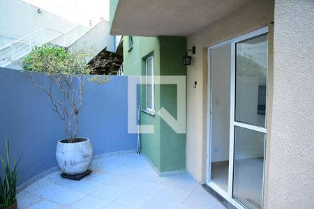 Apartamento para alugar com 57m², 2 quartos e 1 vagaQuintal