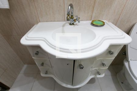 Casa à venda com 250m², 3 quartos e 3 vagasDetalhe banheiro