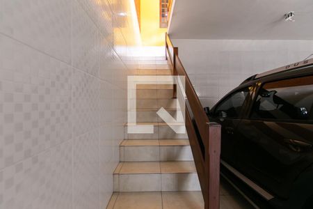 Casa à venda com 250m², 3 quartos e 3 vagasEscada / Entrada 