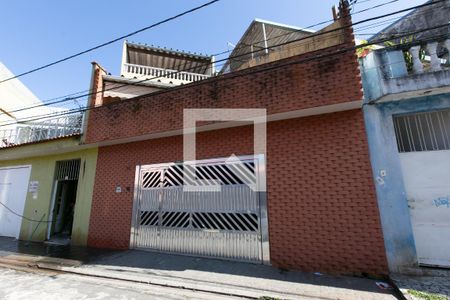 Casa à venda com 250m², 3 quartos e 3 vagasFachada 