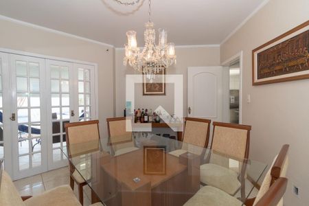 Casa à venda com 429m², 5 quartos e 4 vagasSala de Jantar