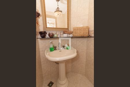 Casa à venda com 429m², 5 quartos e 4 vagasBanheiro