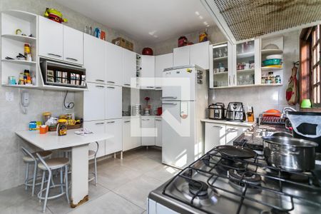 Casa de condomínio para alugar com 100m², 4 quartos e 2 vagas Casa de condomínio para alugar com 100m², 4 quartos e 2 vagasCozinha