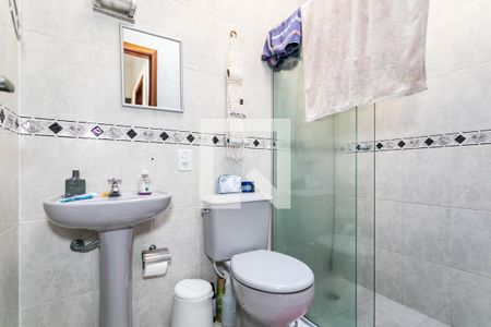 Casa de condomínio para alugar com 100m², 4 quartos e 2 vagas Casa de condomínio para alugar com 100m², 4 quartos e 2 vagasBanheiro