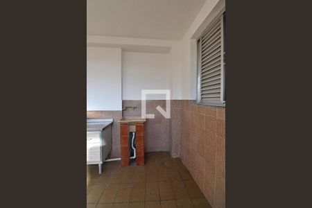 Casa para alugar com 80m², 3 quartos e 1 vagaÁrea de Serviço