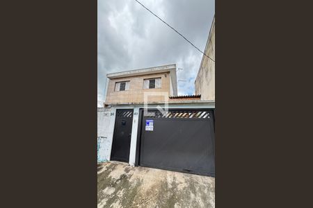 Casa para alugar com 80m², 3 quartos e 1 vagaFachada