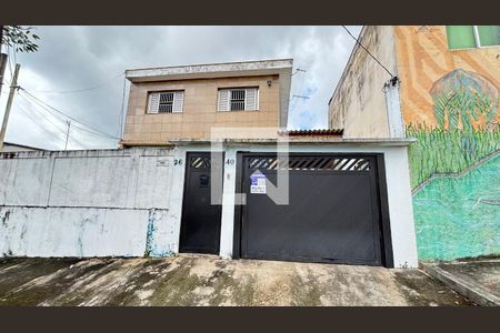 Casa para alugar com 80m², 3 quartos e 1 vagaFachada