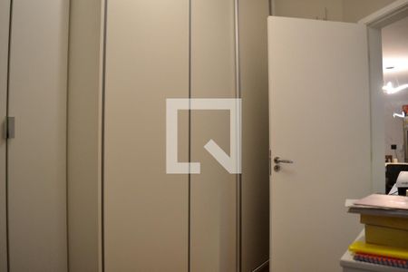 Quarto de apartamento à venda com 2 quartos, 108m² em Campestre, Santo André