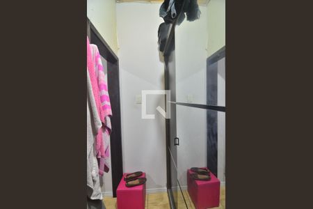 Casa à venda com 140m², 2 quartos e sem vagaCloset