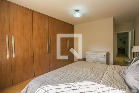 Casa à venda com 260m², 3 quartos e 2 vagasSuite