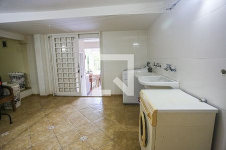 Casa à venda com 260m², 3 quartos e 2 vagasArea de Serviço