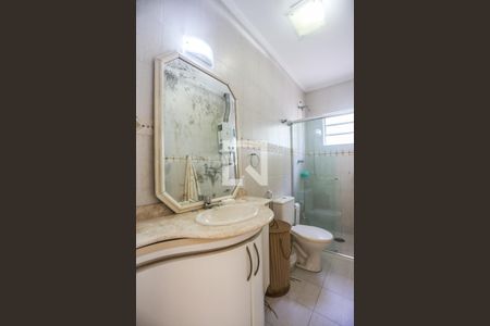 Casa à venda com 260m², 3 quartos e 2 vagasBanheiro