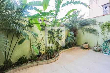 Casa à venda com 260m², 3 quartos e 2 vagasQuintal com Churrasqueira