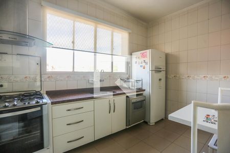 Casa à venda com 260m², 3 quartos e 2 vagasCozinha