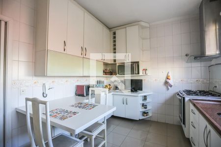 Casa à venda com 260m², 3 quartos e 2 vagasCozinha