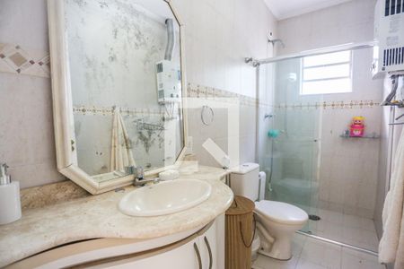 Casa à venda com 260m², 3 quartos e 2 vagasBanheiro